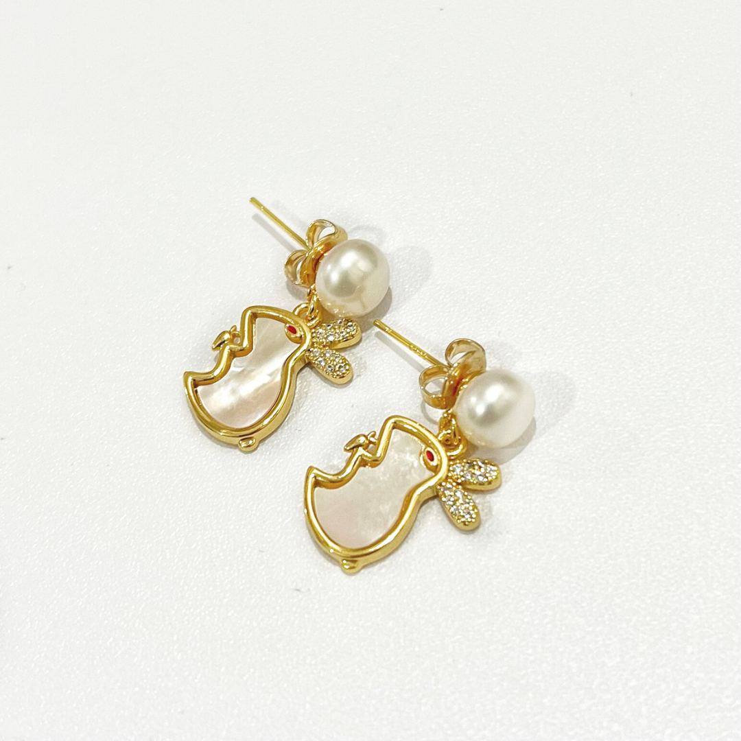 Aisha Pearl Earrings