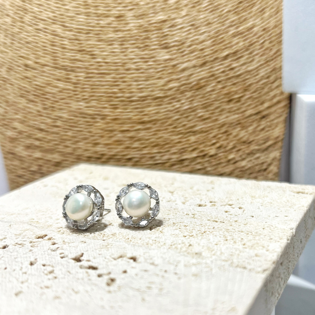Felicia Stud Earrings