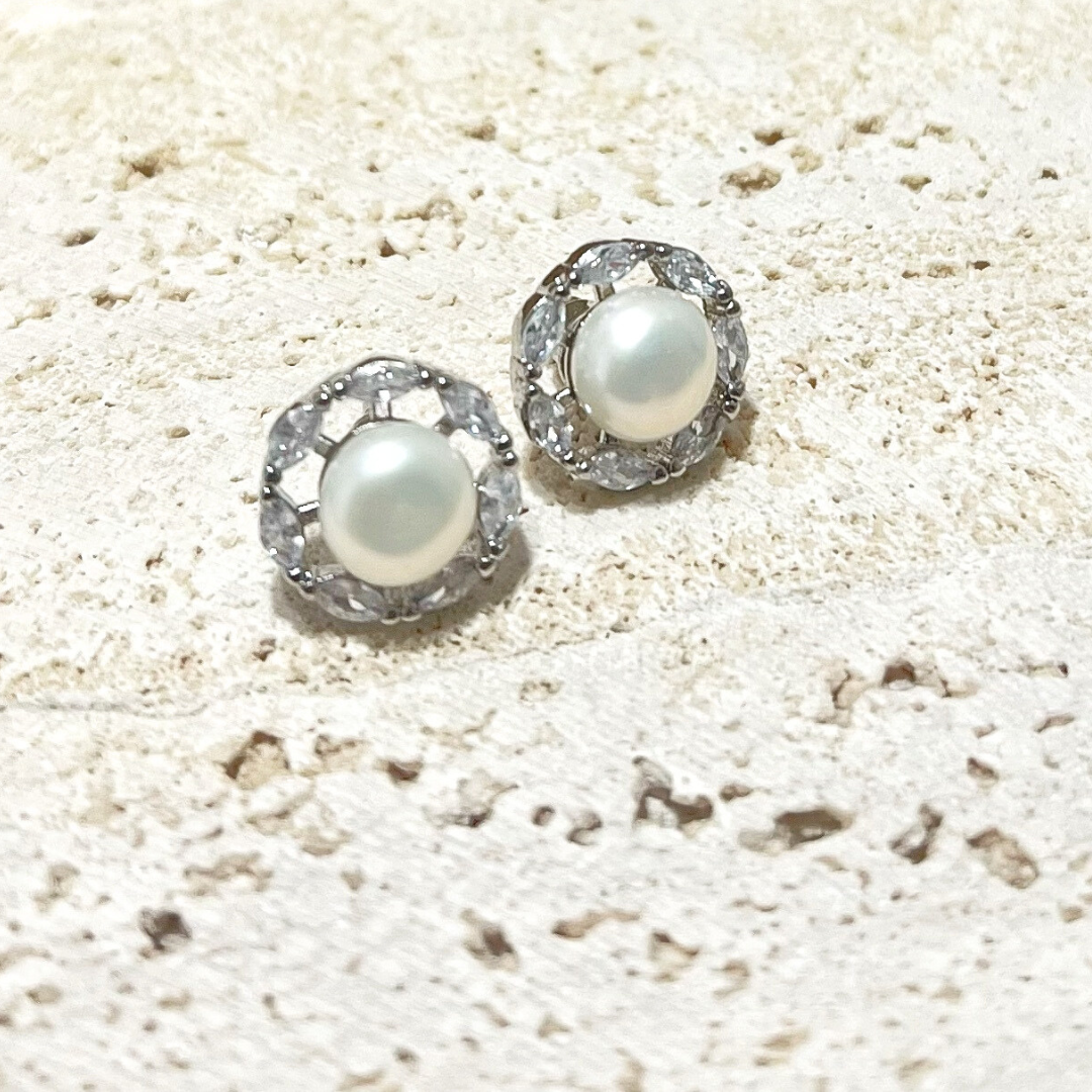 Felicia Stud Earrings