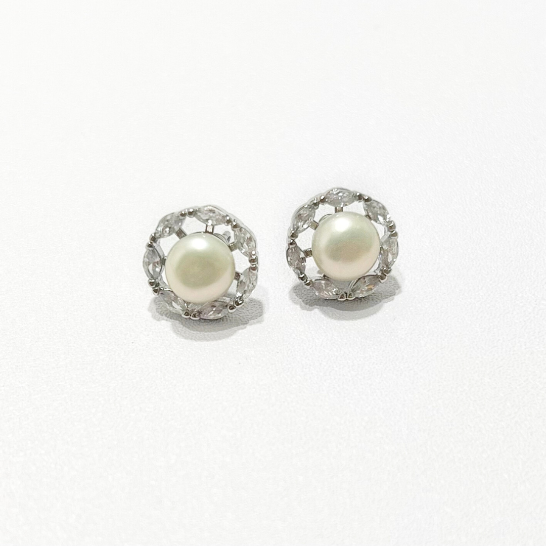 Felicia Stud Earrings