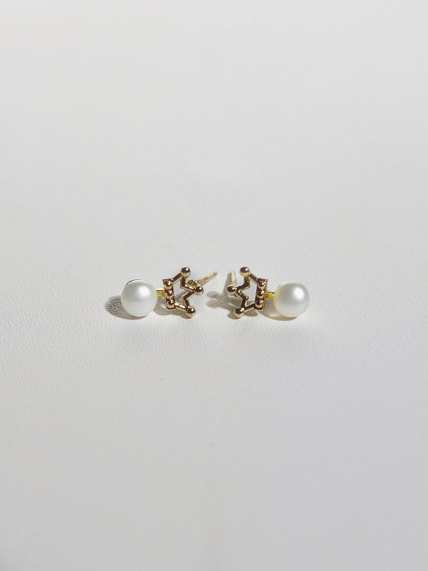 EOR0018 Stud Pearl Earrings