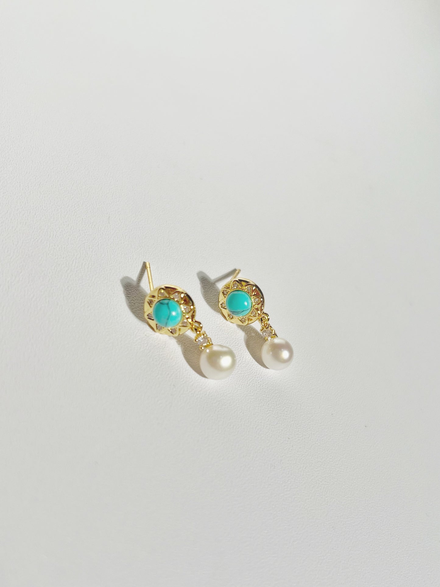 EOR0034 Dangle Pearl Earrings