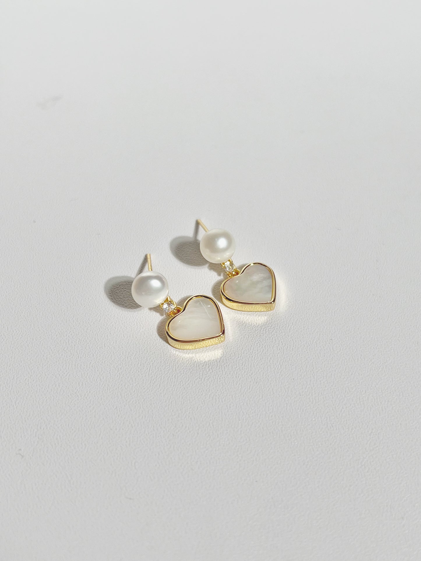 EOR0037 Dangle Pearl Earrings