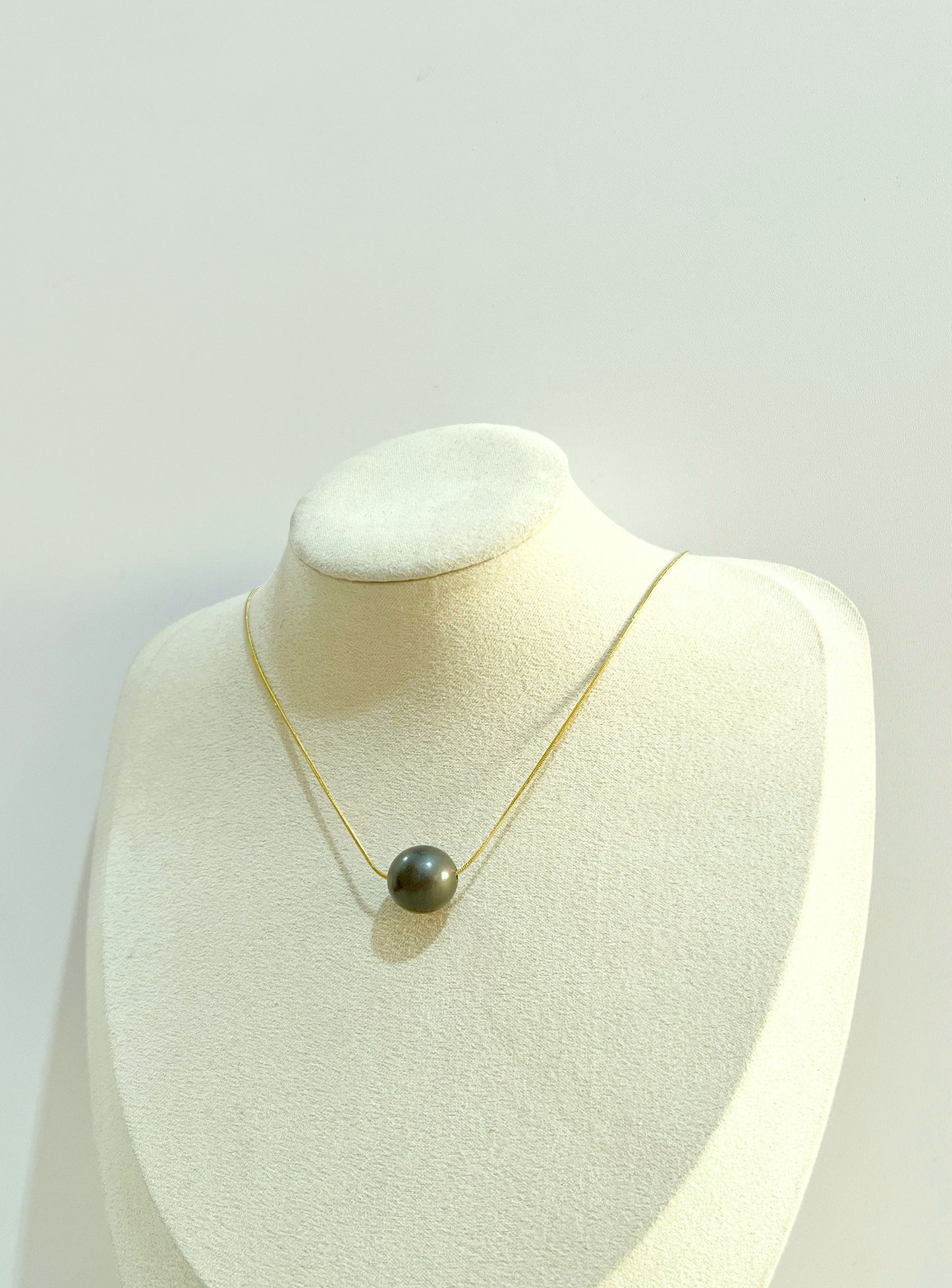 Luna Pendant Necklace