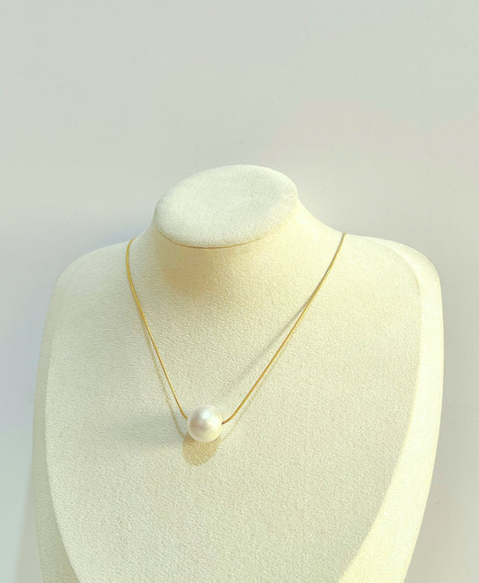 Luna Pendant Necklace