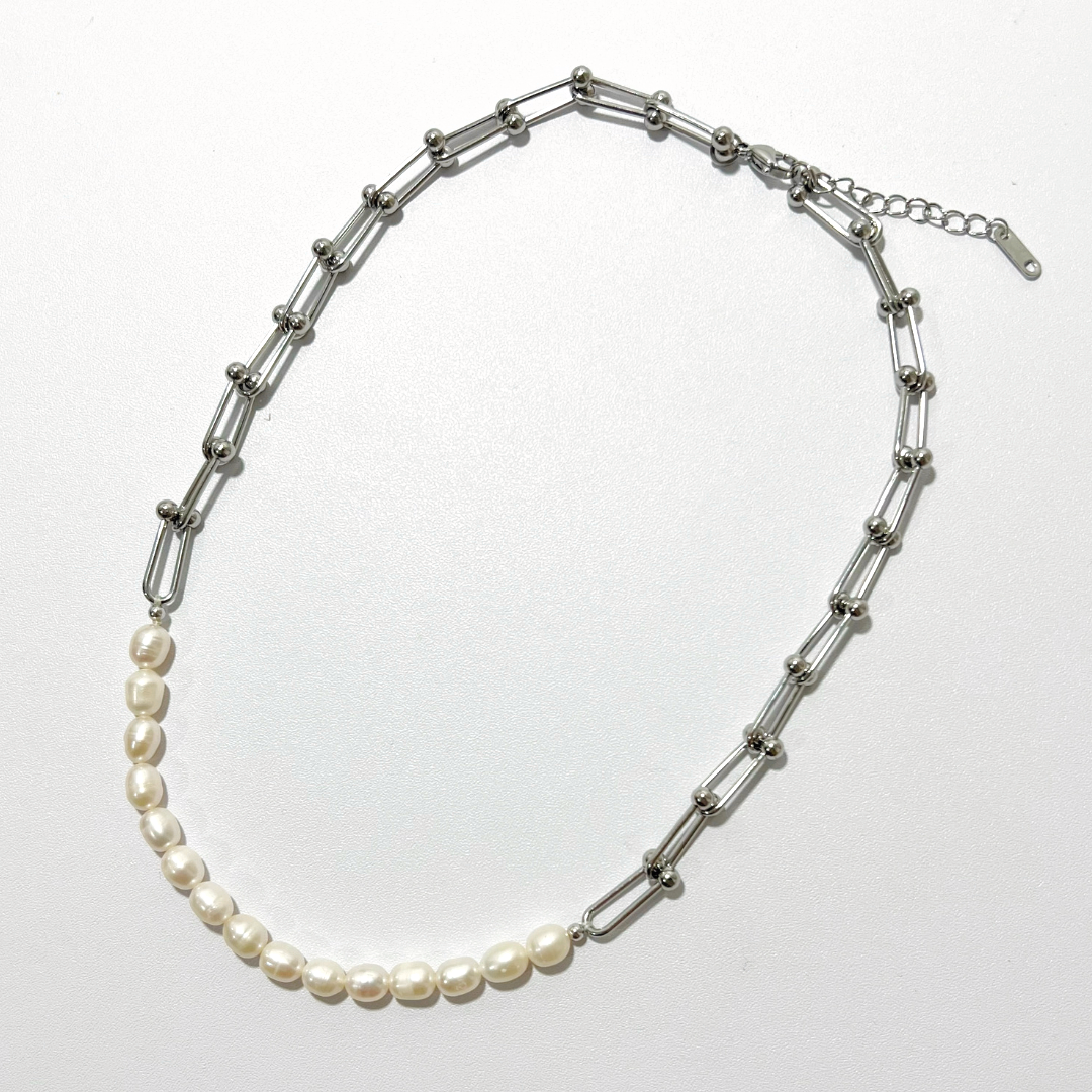 Maxine Fashion Pearl Necklace
