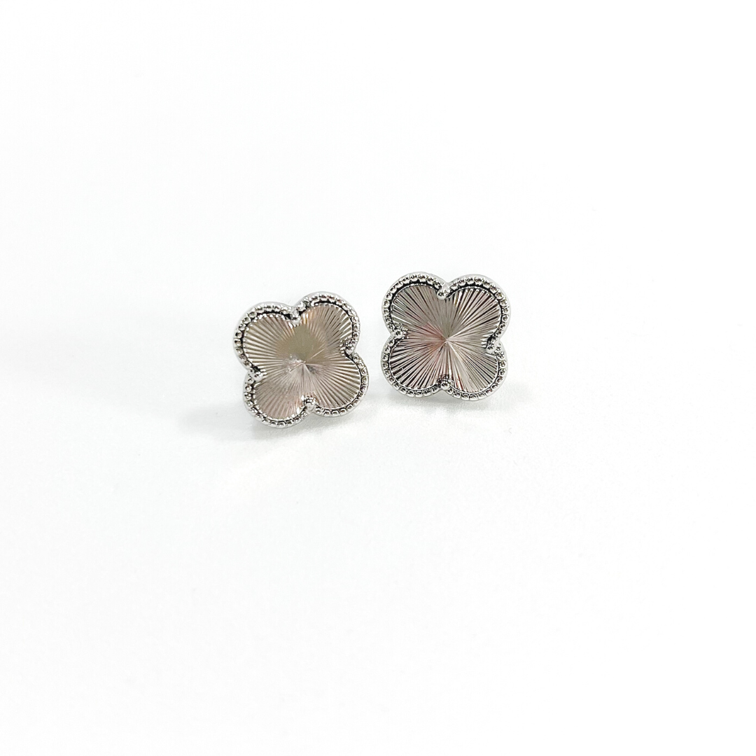 Mia Clover Stud Earrings