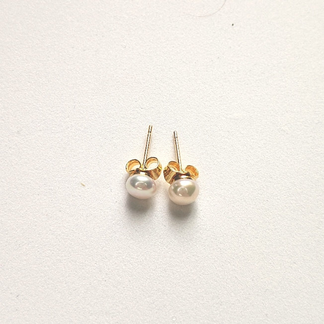Adha Stud Earrings