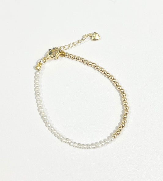 Hidaya Pearl Bracelet