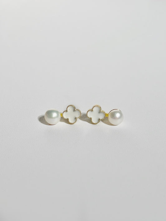 EOR0024 Stud Pearl Earrings