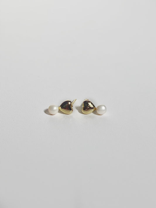 EOR0025 Stud Pearl Earrings
