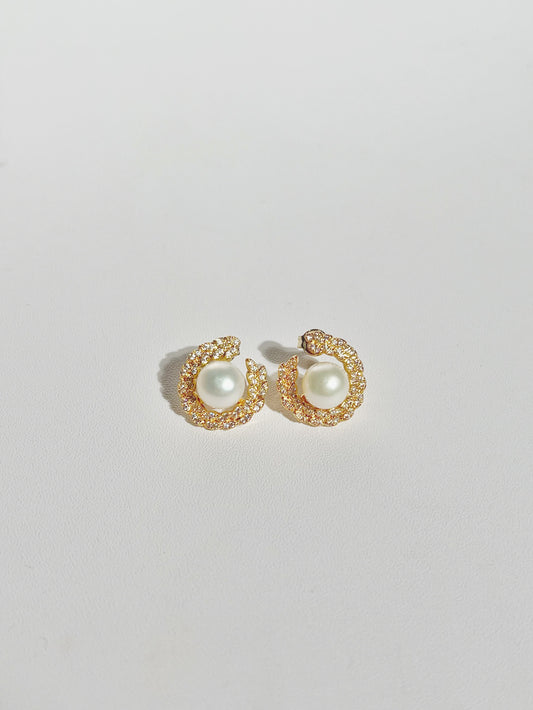 EOR0038 Stud Pearl Earrings