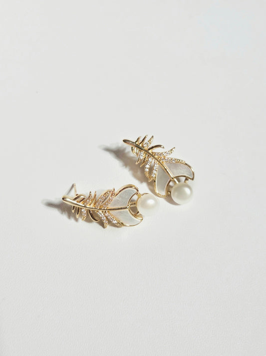 EOR0043 Stud Pearl Earrings