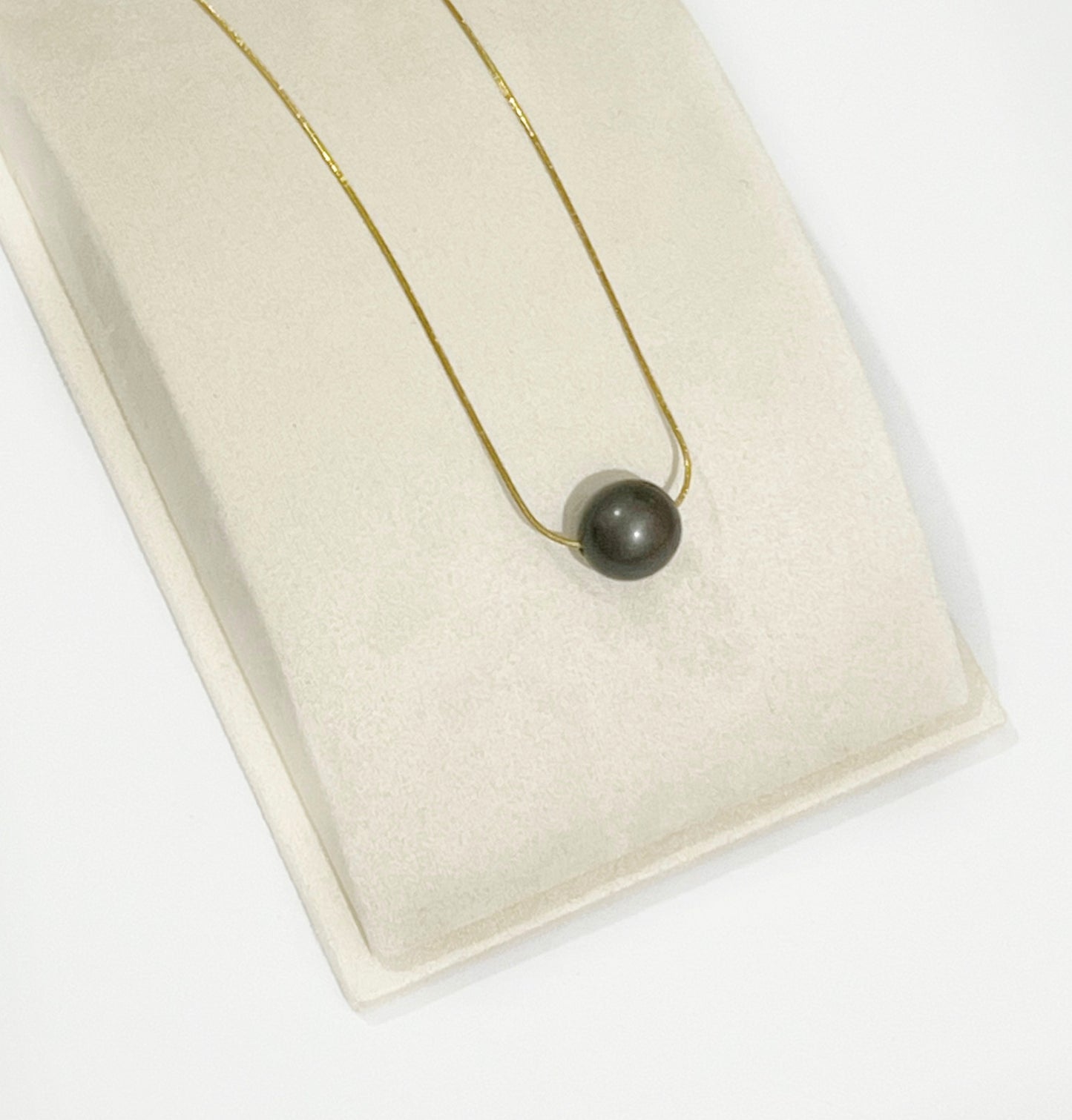 Luna Pendant Necklace