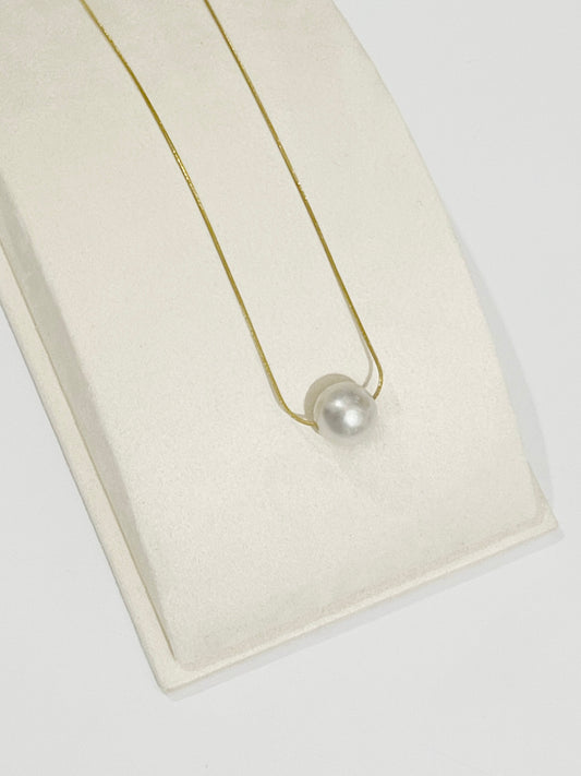 Luna Pendant Necklace