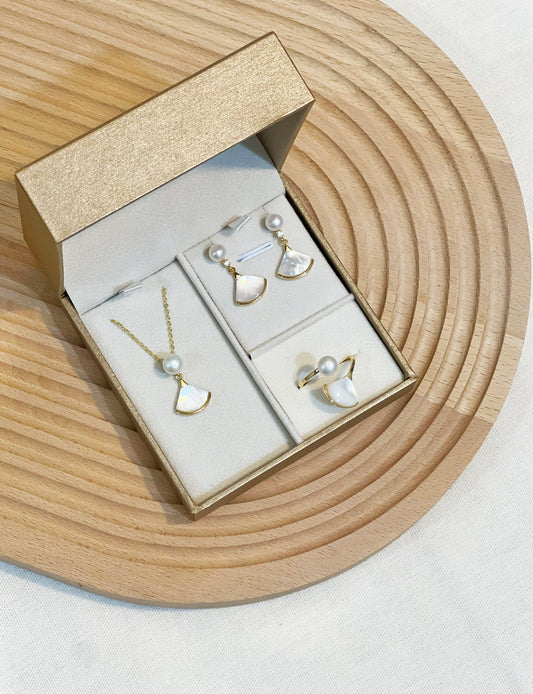 Pearl Set MOMSET05