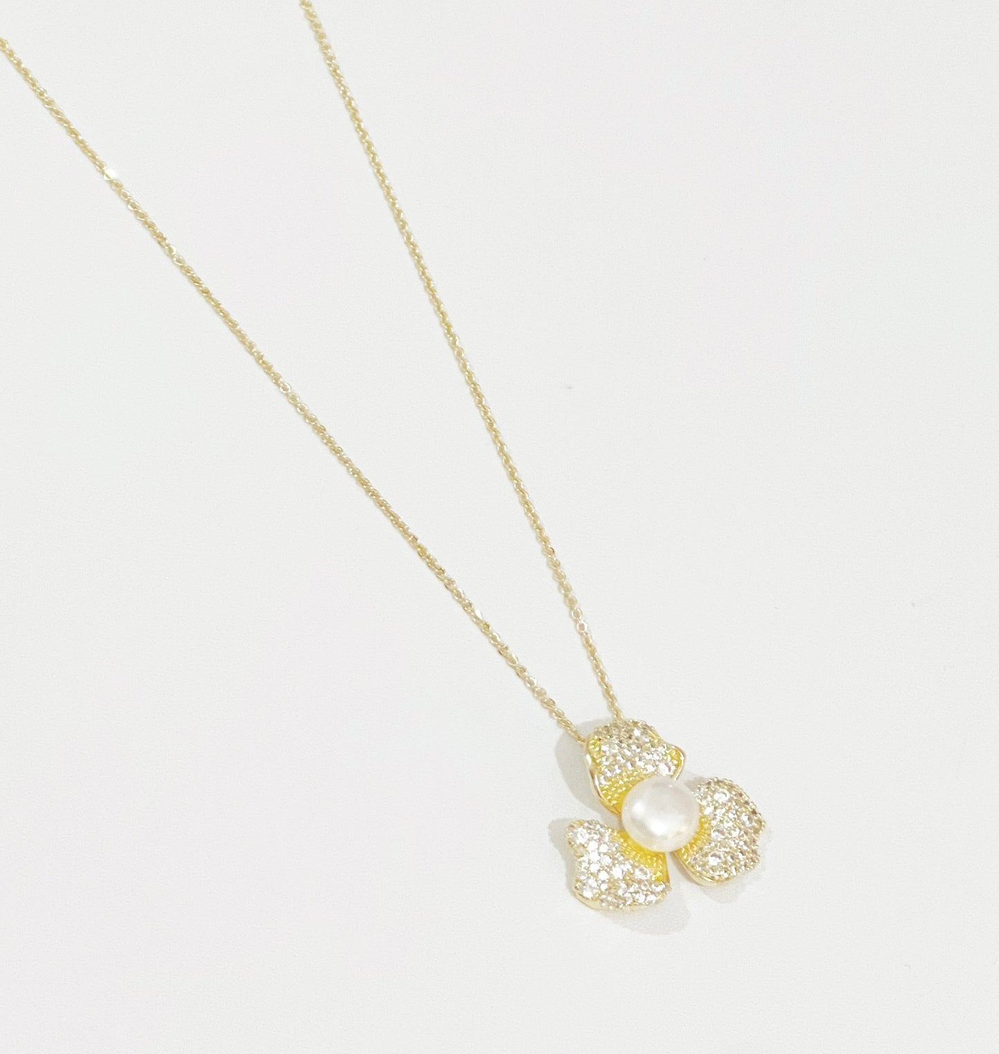 Marikit Pendant Necklace