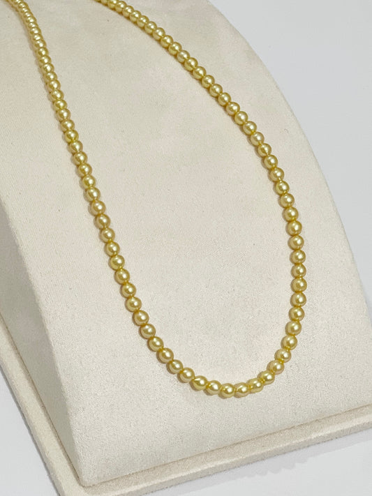 Queen Pearl Necklace
