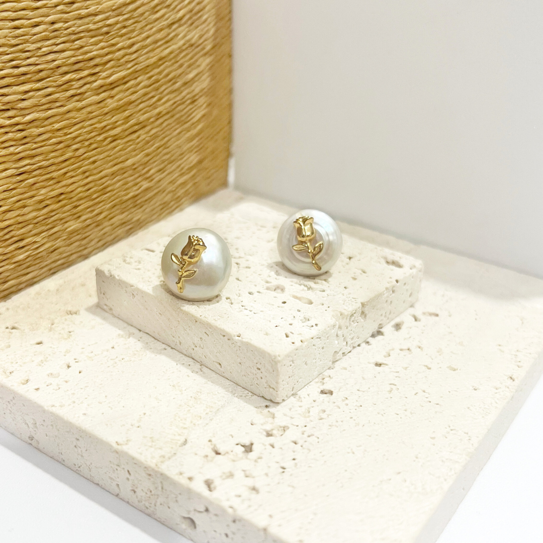 Warda Stud Earrings